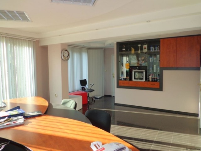 Great investment - 126 sq.m. apartment.. - 2