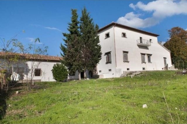 Rustic / Farmhouse / Court for sale in..