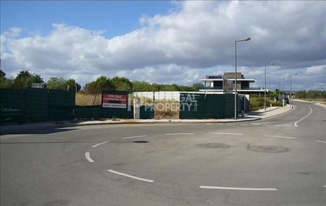 1674 m2 Land in Vilamoura - 2