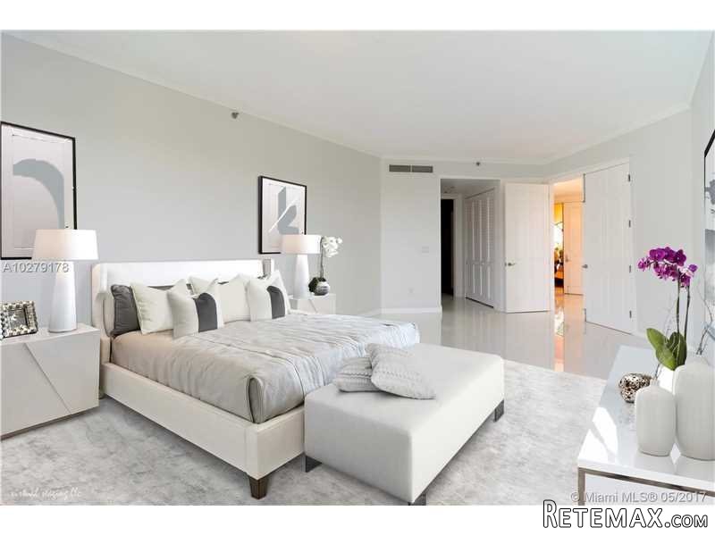 3 bedroom Flat For Sale: 13643 Deering.. - 2