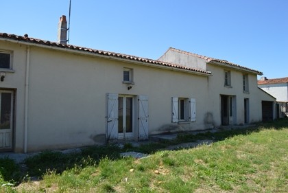 Pretty property to renovate
