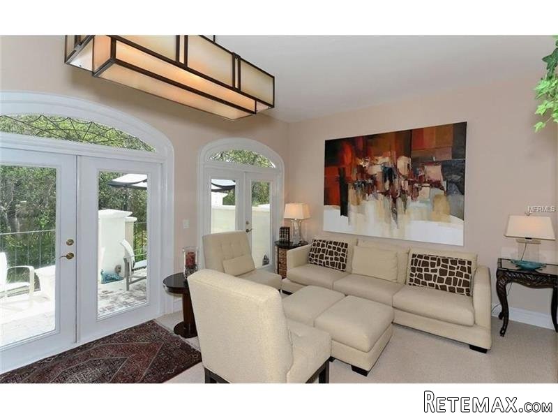 2 bedroom Town House For Sale: 68.. - 2
