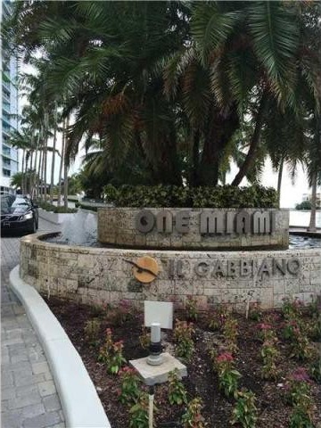 2 bedroom Flat For Sale: 335 S BISCAYNE..