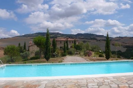 Apartment With Garden + Shared Pool..