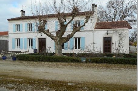 Stone House For Sale St Jean D Angely - 2