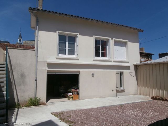 Lovely townhouse in good condition