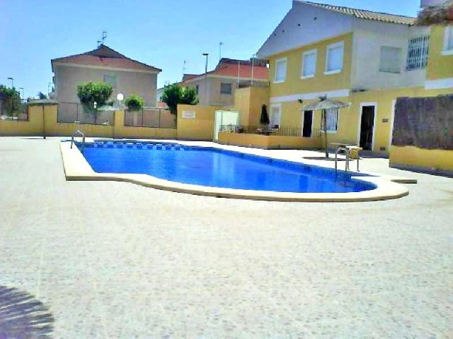 2 Bed Ground Floor Apartment, Los.. - 2