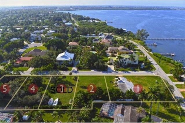 Land For Sale: 1619 Palma Sola Blvd..