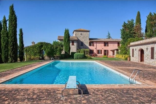 7 bedroom House For Sale: Umbria.. - 2