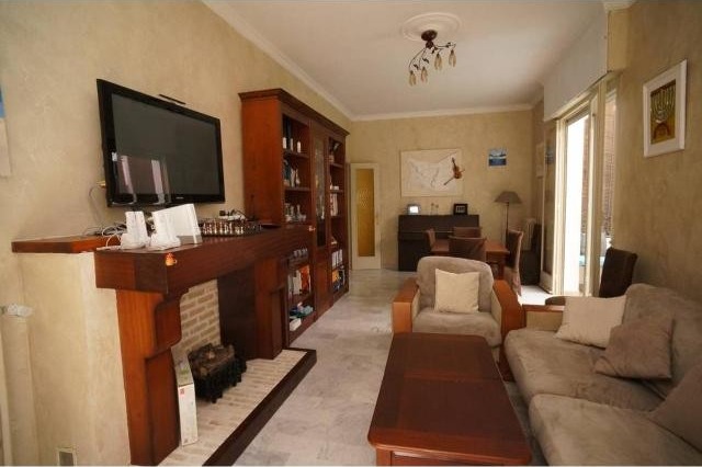 Beautifully sunny three bed in Cimiez
