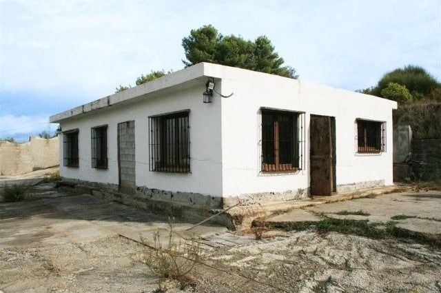 Villa - REFORM PROJECT. This unfinished..