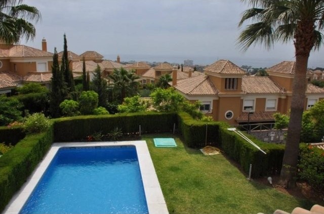 SEMI D. VILLA FOR SALE IN SANTA CLARA - 2