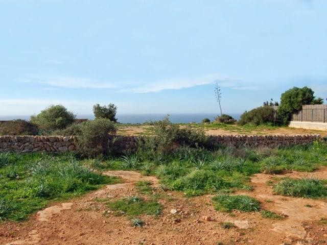 Great building plot at the coast
