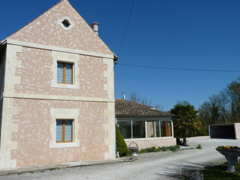 Stone House With Land And Lake - 2