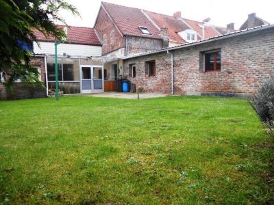 5 Bed House, Studio Possible