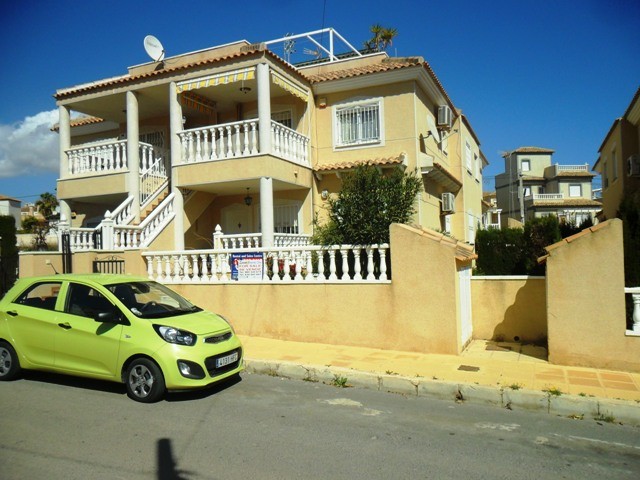 2 bedroom apartment in El Gala for sale