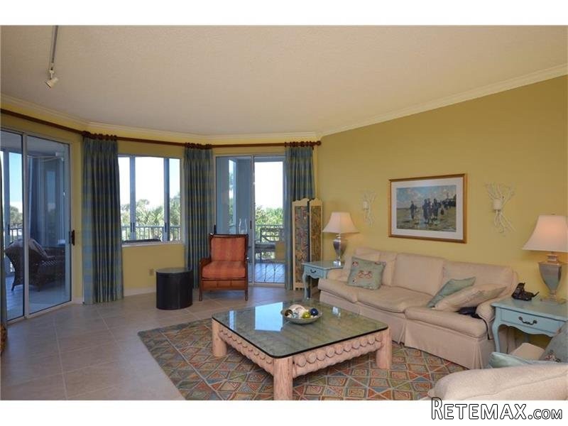 2 bedroom Flat For Sale: 5690 Highway.. - 2