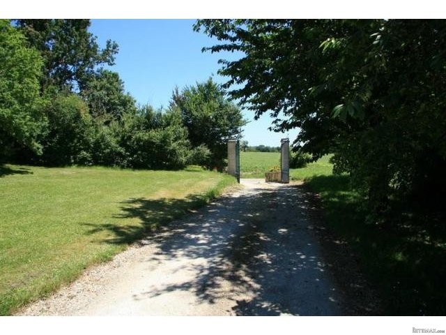 6 Bedroom Country House For Sale - 2
