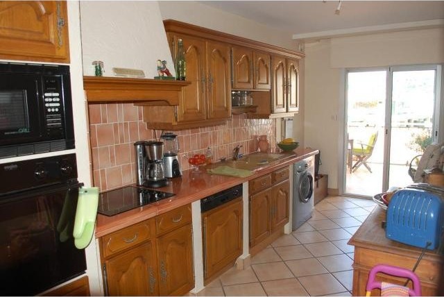 Fantastic views from three bed in Bas.. - 2