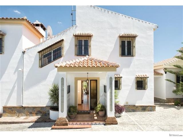 Investment Opportunity of 3 Villas - 2