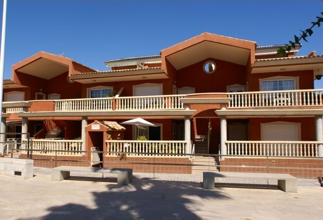 3 bedroom, 2 bathroom Apartment 115m2