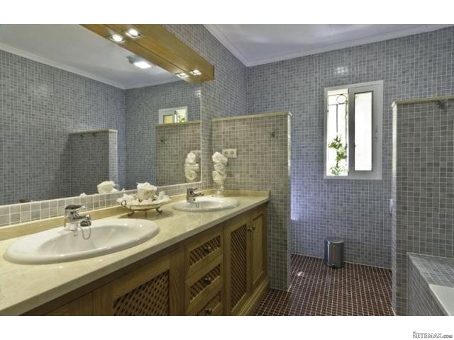 2 bedroom Apartment For Sale:.. - 2