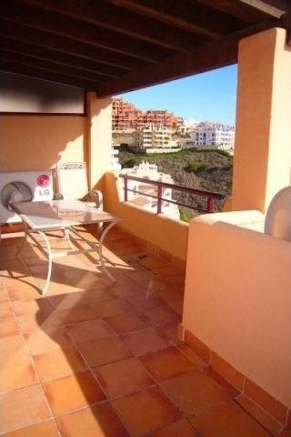 Apartment - Fully furnished, immaculate.. - 2