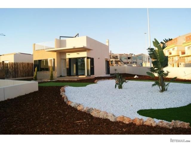 2 bedroom Apartment For Sale:..