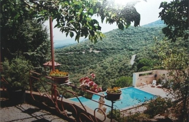 Beau Mas Sur 6,5h² Avec Piscine Et..