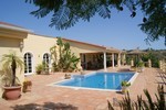 4 Bedrooms - Villa - Malaga - For Sale