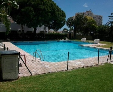 Apartment - Large one bedroom bank..