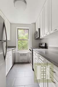 2 bedroom Apartment For Sale: 5425.. - 2