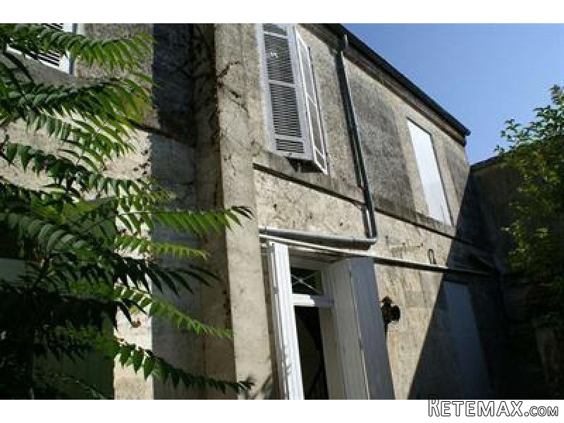 4 Bedrooms - Town House -.. - 2
