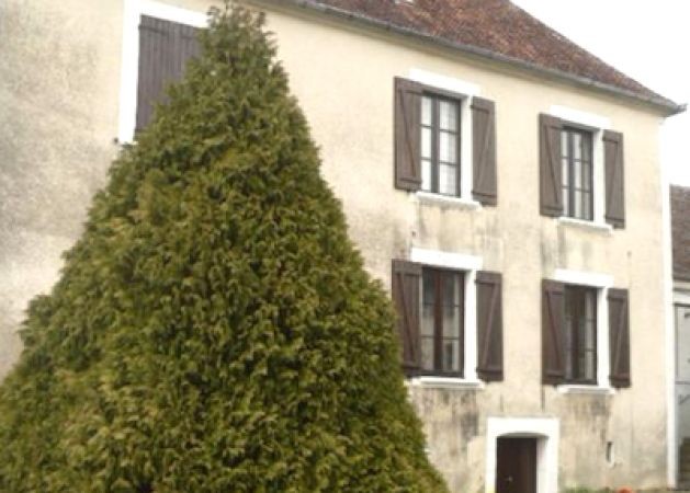 Good Rural Location, Village House