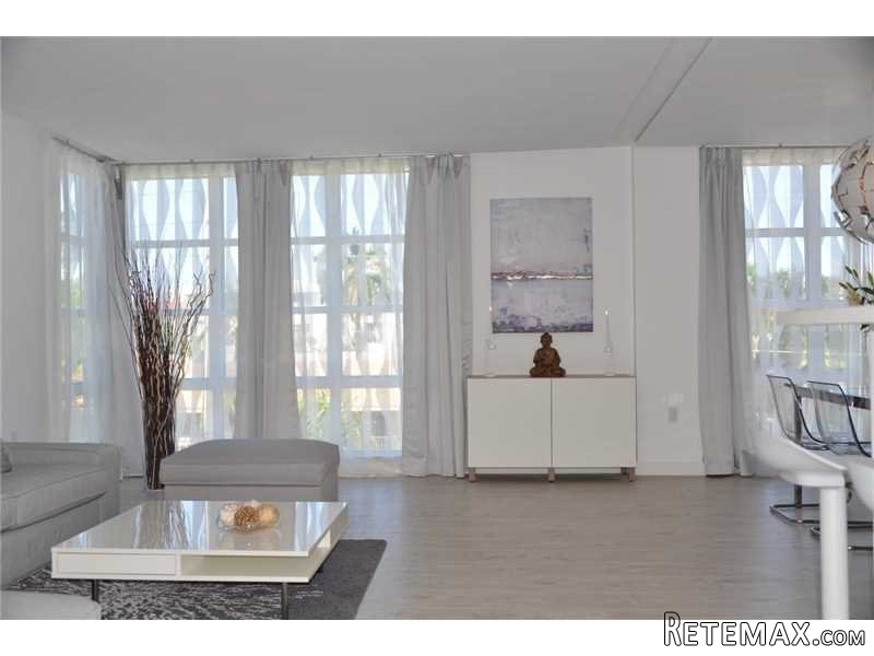 1 bedroom Flat For Sale: 9800 W Bay.. - 2