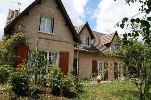 6 bedroom House For Sale: 86000 POITIERS