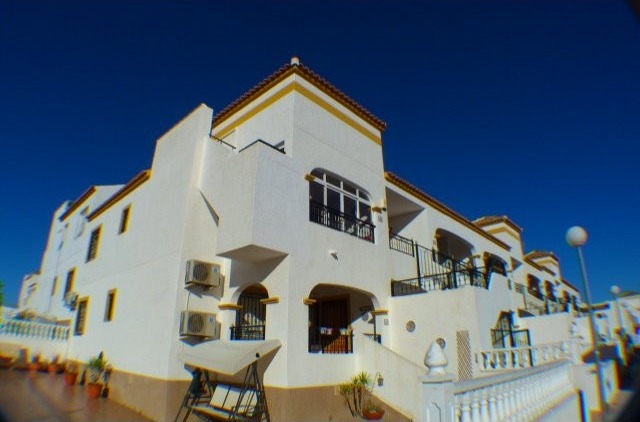 2 Bedroom Top Floor Corner Apartment In..