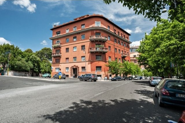 2 Bedrooms - Apartment - For Sale