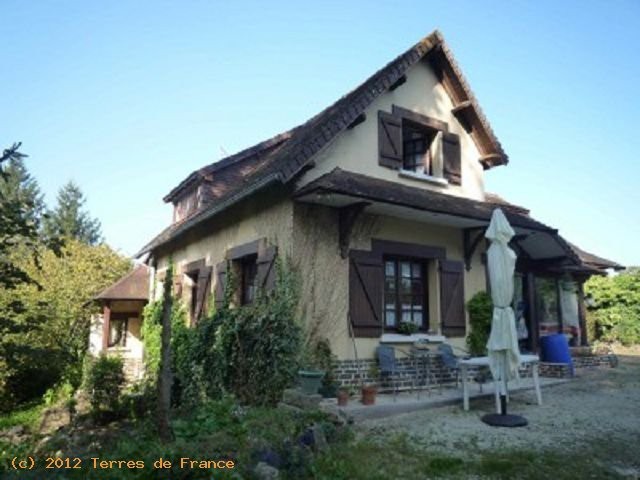Very Impressive Chalet Style House..