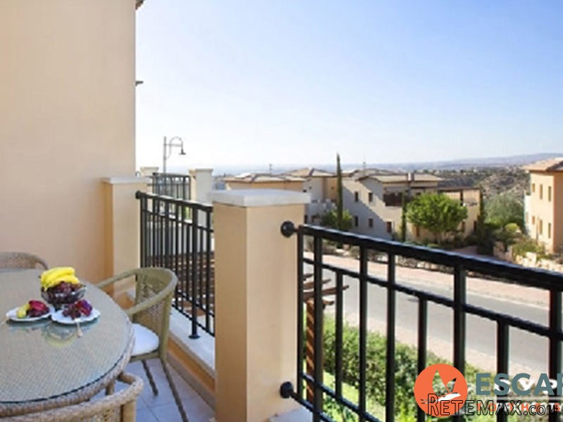 Luxury Apartment In Theseus Village - 2
