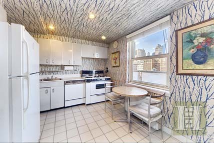 2 bedroom Apartment For Sale: 139 EAST.. - 2