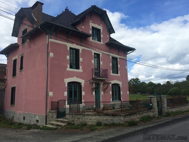 Large House and Oubuildings