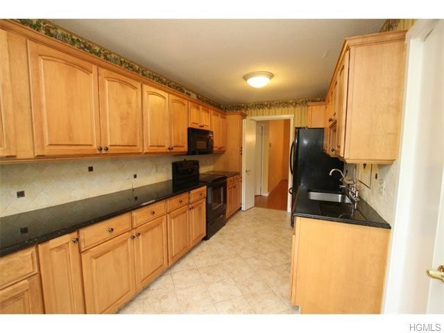 3 bedroom Condominium For Sale: Somers.. - 2
