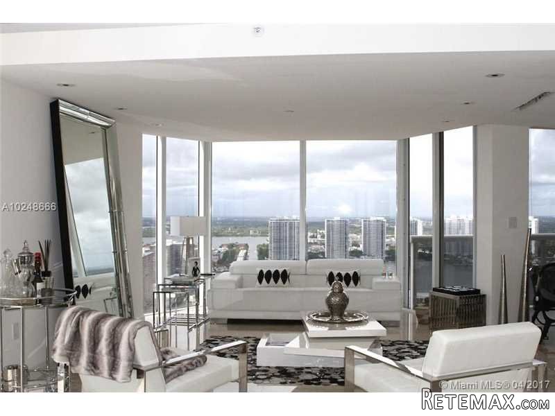 4 bedroom Flat For Sale: 17555 COLLINS.. - 2