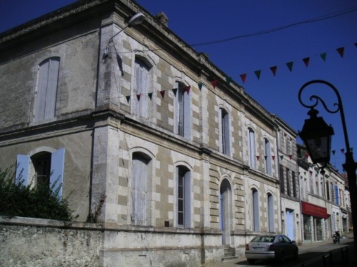 Bourgeois Period Town House. ... - 2