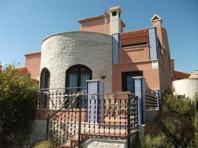 3 Bedrooms - Villa - Alicante - For Sale