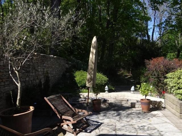 2 bedroom Flat For Sale: 69350 LA..