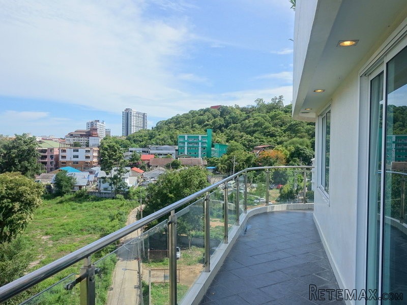 Top modern 2 bedroom penthouse condo at.. - 2