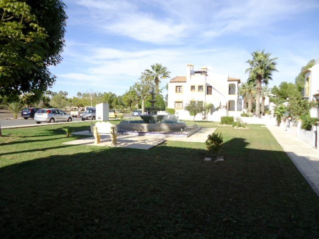 SPACIOUS 2 BEDROOM APARTMENT IN LOS.. - 2