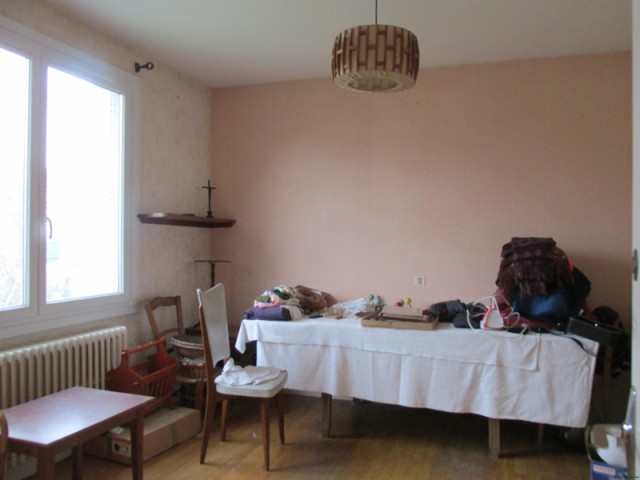 Detached 2 Bedroom Bungalow - 2